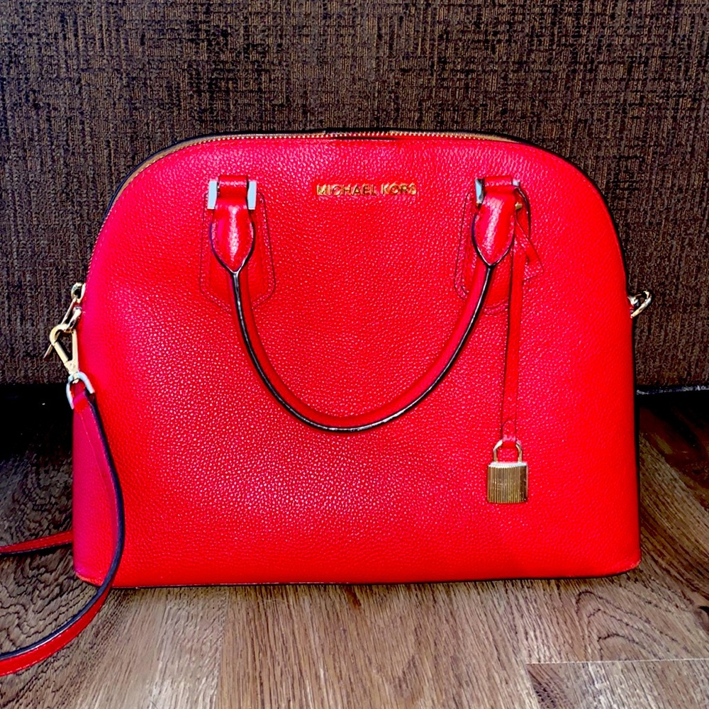 Michael kors purse
